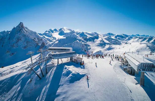 Courchevel ski resort private transfer